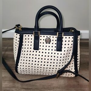 NWT Tory Burch Robinson Navy Blue & White Basket Weave Frame Triangle Tote